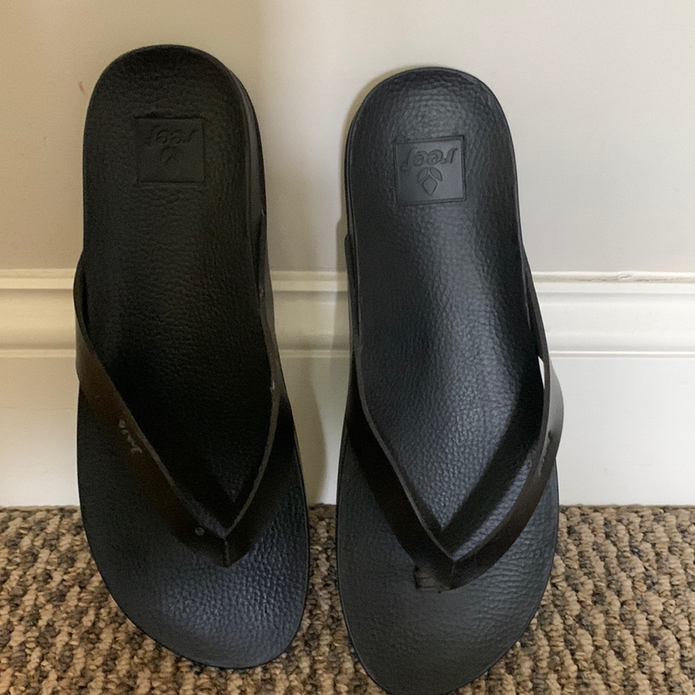 Reef Flip Flops. Like New. Worn once